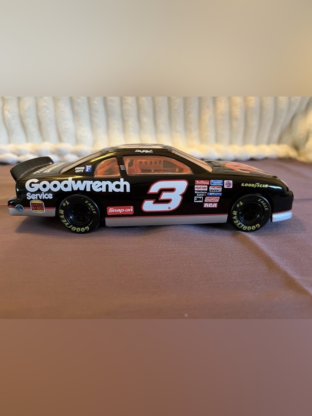 Hasbro 1:24 Dale Earnhardt #3 Goodwrench 1997 Chevrolet Monte Carlo NASCAR